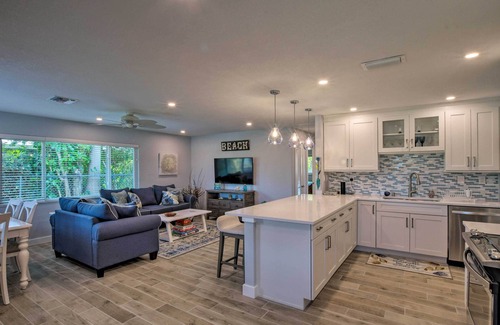 Naples Park House | Tasteful Home w/Patio + Grill < 2 Mi to Beach!