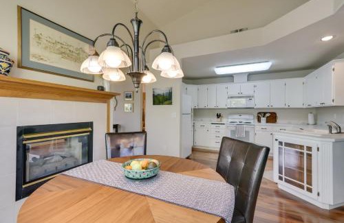 Sherwood - Tualatin North House | Tasteful Tualatin Home 40 Mi to Willamette Valley