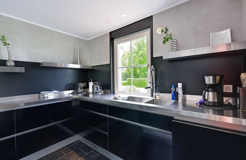 Didam Villa | Tasteful Villa in Didam with Garden