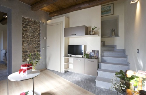 Pallanza Apartment | Tastefully furnished 3-room apartment with terrace and balcony