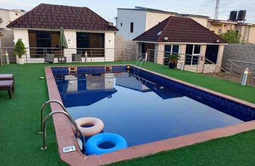 Asokoro Apartment | Tastefully furnished 4bedrooms Guzape with pool