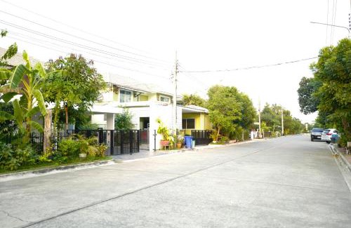 Bang Yai House | TATCHA HOUSE 3BR, Central Westgate, Nonthaburi