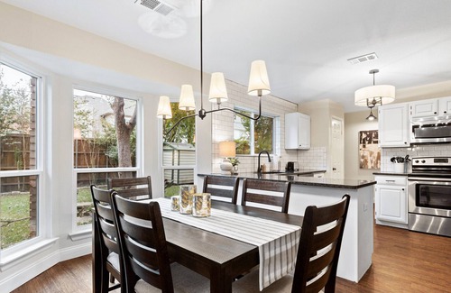Grapevine House | TCH - 5BR/2.5BA Home in Grapevine - D