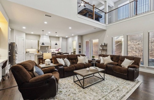 Allen House | TCH - Cozy 3bd/2.5ba in Allen with Workspace