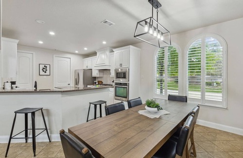 Keller House | TCH - Spacious 5bd/3.5ba in Keller with Workspace