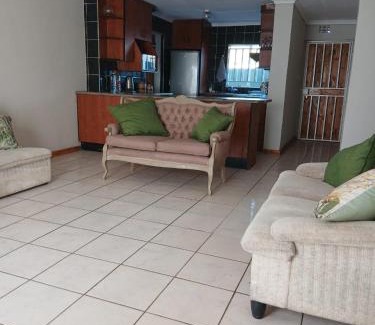 Springs House | TCM Guesthouse