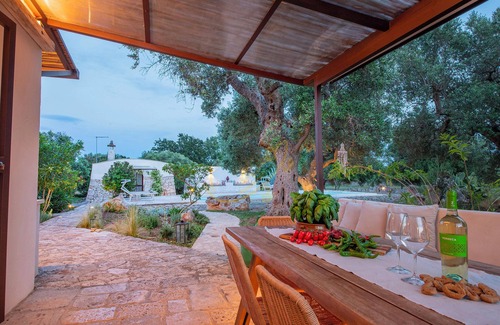 Fumarola House | TD Trulli Chiara Tastefully Decorated with Pool