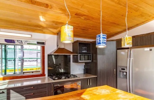 Ohakune House | Te Tui Lodge, Ohakune - Modern 4 bed 2 bath modern with stunning mountain views