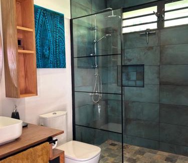 Pirae House | Te Vaearai lodge