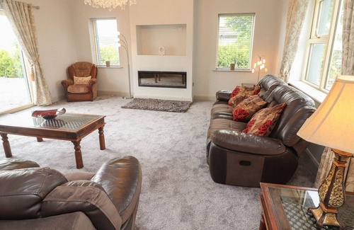 Corofin House | TEACH DE BARRA, pet friendly, with a garden in Corofin, County Clare