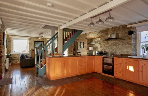 Bothar Bui House | Teach Geal - 4 bedroom house