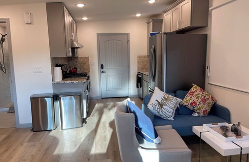 Santa Clara House | Tech center elegant new ADU