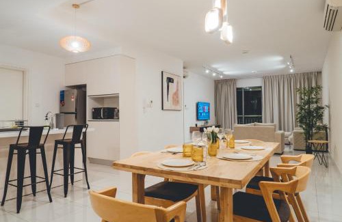 Nusajaya Apartment | Teega Muji 4BR 12 pax w bathtub by Our Stay