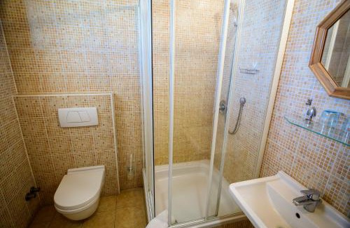 Velence Hotel | Tekergő Motel és Étterem