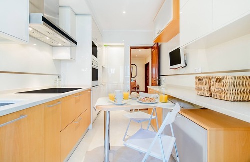 Lumiar Apartment | Telheiras Comfortable Stay