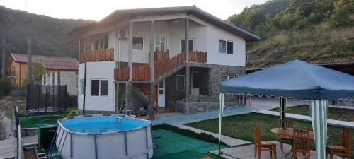 Dubova House | Telteu Florian