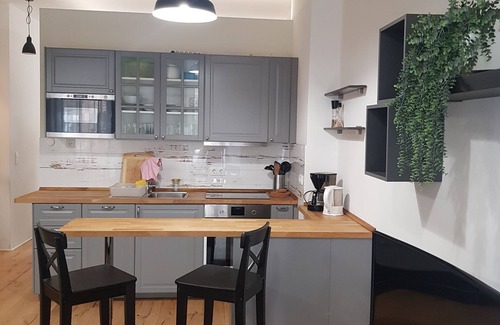 Tempelhof Apartment | Tempelhoferfeld