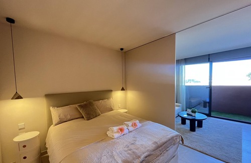 Guadalupe Apartment | Templa One by Gloove