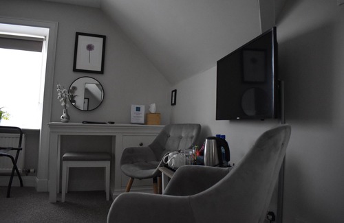 Carinish Hotel | Temple View Hotel