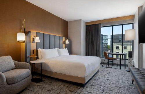 East Market District Hotel | Tempo By Hilton Louisville Downtown Nulu