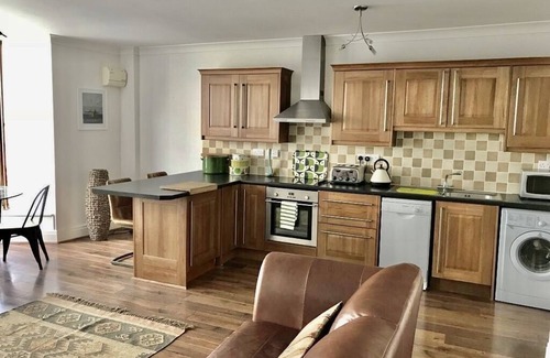 Tenby Apartment | TENBY TUDOR SQUARE - the perfect location to see what Tenby has to offer?