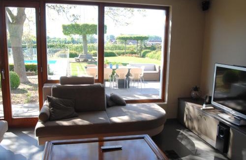 Deerlijk Villa | tende