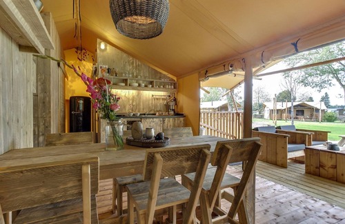 Uden House | Tent lodge with sanitary facilities