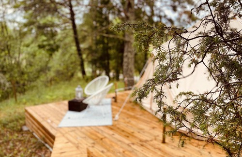 Mariefred Cabin | Tent Romantica, a b&b in a Luxury Glamping Style