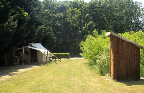 Saint-Vincent-en-Bresse Other | Tente Trappeur Ada, Au jardin de la Vouivre