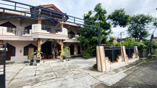 Banyuwangi House | TepiKota Inn