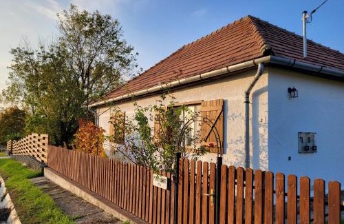 Garab House | Tepke Guesthouse Garáb
