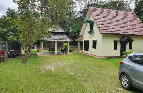 Hulu Langat Ski Chalet | Teratak D Tuntung, Hulu Langat