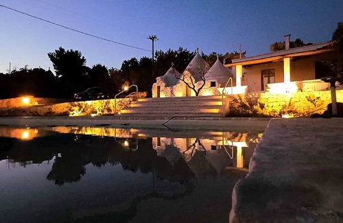 Specchiaruzzo House | Terra Bianca trullo in Itria Valley with swimming pool for exclusive use