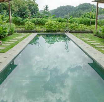 Watukarung Bed & Breakfast | Terra Clementia