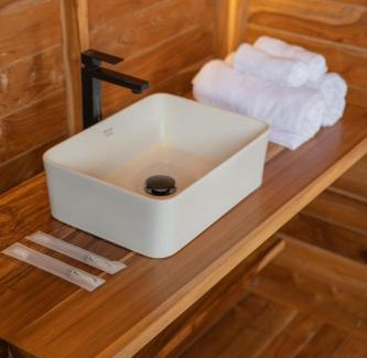 Watukarung Bed & Breakfast | Terra Clementia