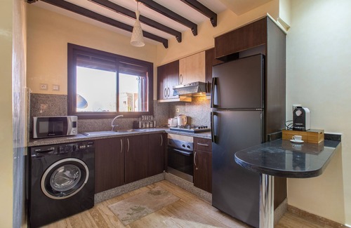 Gueliz Apartment | ☀️ Terrace, in Gueliz Near Carré Eden, Parking