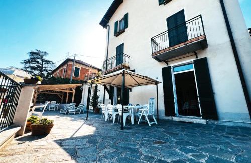 Moltrasio Apartment | Terrace Lake View Moltrasio
