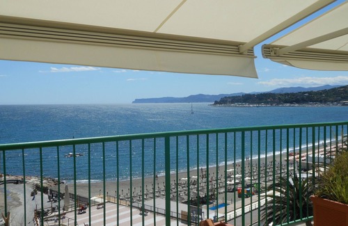 Varazze Apartment | Terrace on the sea in Varazze - citra code 009065-LT-0313