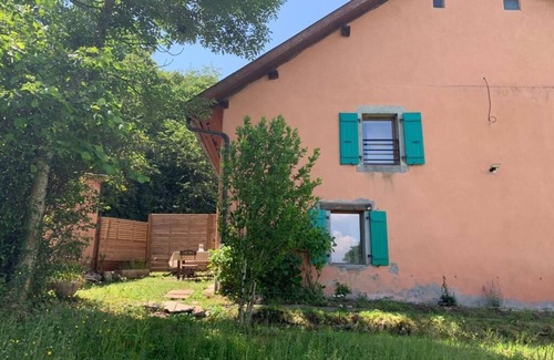 La Muraz House | Terraced house in total independence