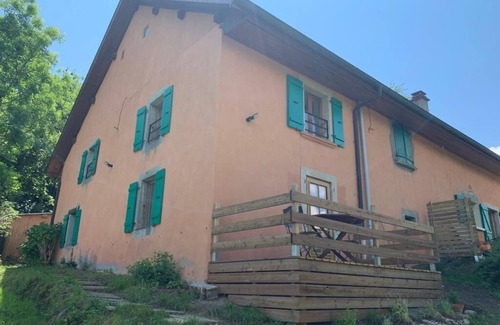 La Muraz House | Terraced house in total independence