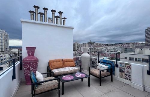Le Pharo Apartment | Terrasse de Rêve Vue Mer Près Plage des Catalans