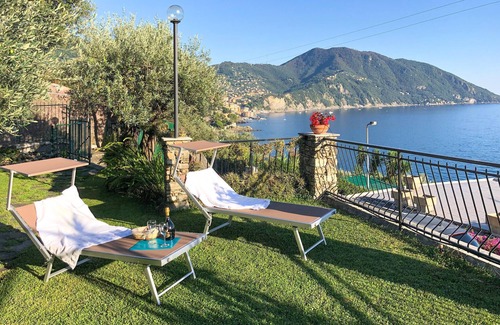 Pontedecimo Apartment | Terrazza sul Golfo Paradiso