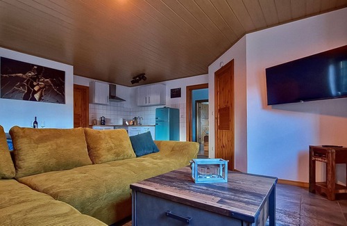 Olpe Apartment | Tervetuloa Veischedetaliin! Welcome to the Veischede Valley!