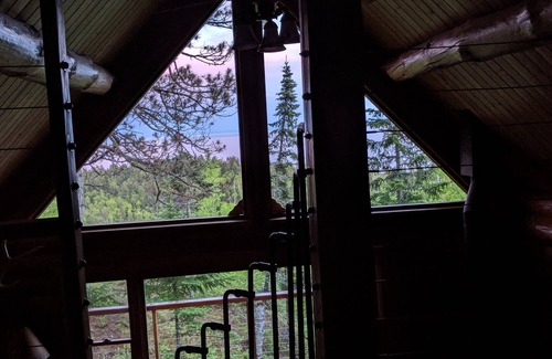 Silver Bay Cabin | Tettegouche Log Cabin Lake Superior views, Sauna, 4 state parks, snowshoe trails