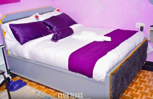 Kajiado Bed & Breakfast | Texas Deluxe B&B