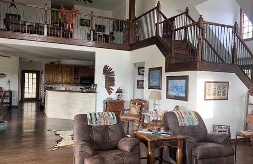 Burleson House | Texas Ranch Resort Setting