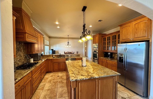 Rochelle House | Texas River Ranch-518 Acres; 2 Homes, Sleeps 21; +/- 3 Miles of River Frontage