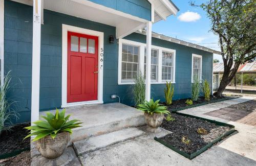 Bandera House | Texas Two Step in Bandera