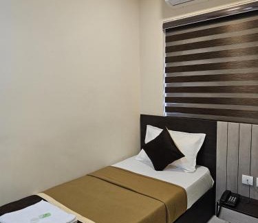 Cheruvathur Hotel | THAAL RESIDENCY Cheruvathur-HALA GROUPS