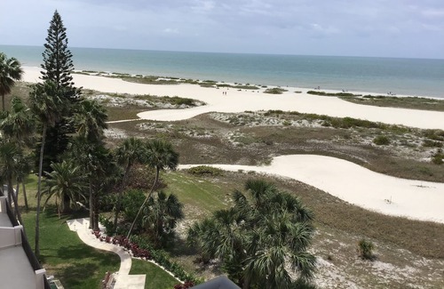 Sand Key Condo | THANKSGIVING ON THE BEACH! Book NOVEMBER stay TODAY!